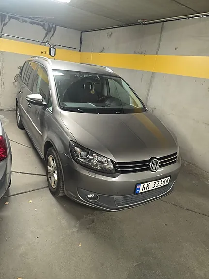 Volkswagen Touran 2011 photo 4