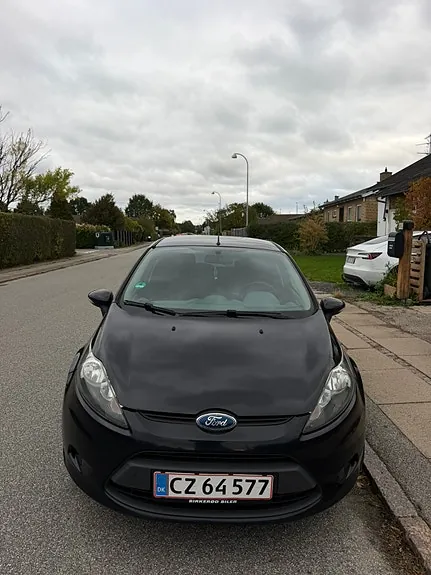 Ford Fiesta 2010 photo 3