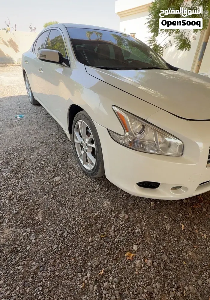 Nissan Maxima 2012 photo 4