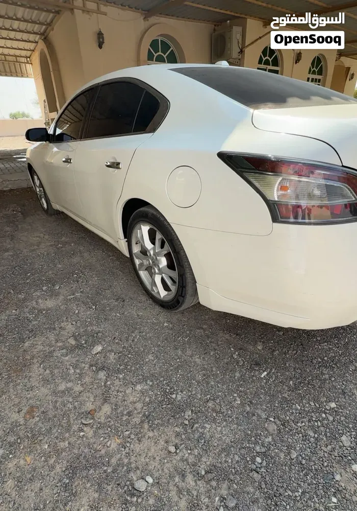 Nissan Maxima