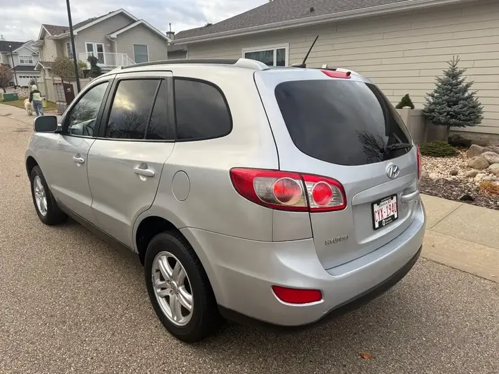 Hyundai Santa Fe 2012 photo 5