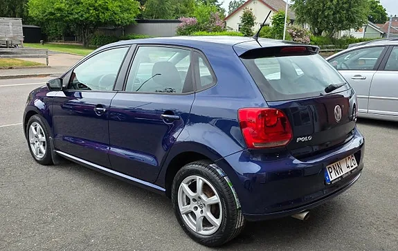 Volkswagen Polo 2012 photo 2