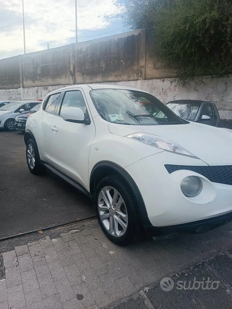 Nissan Juke 2010 photo 3