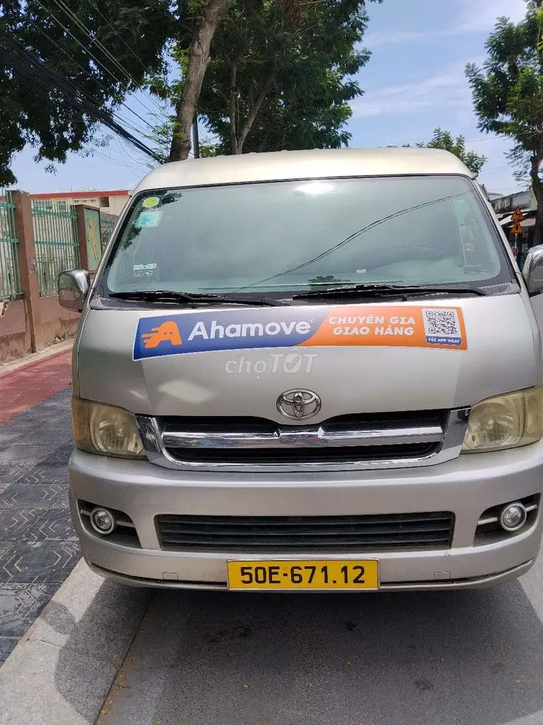 Toyota Hiace