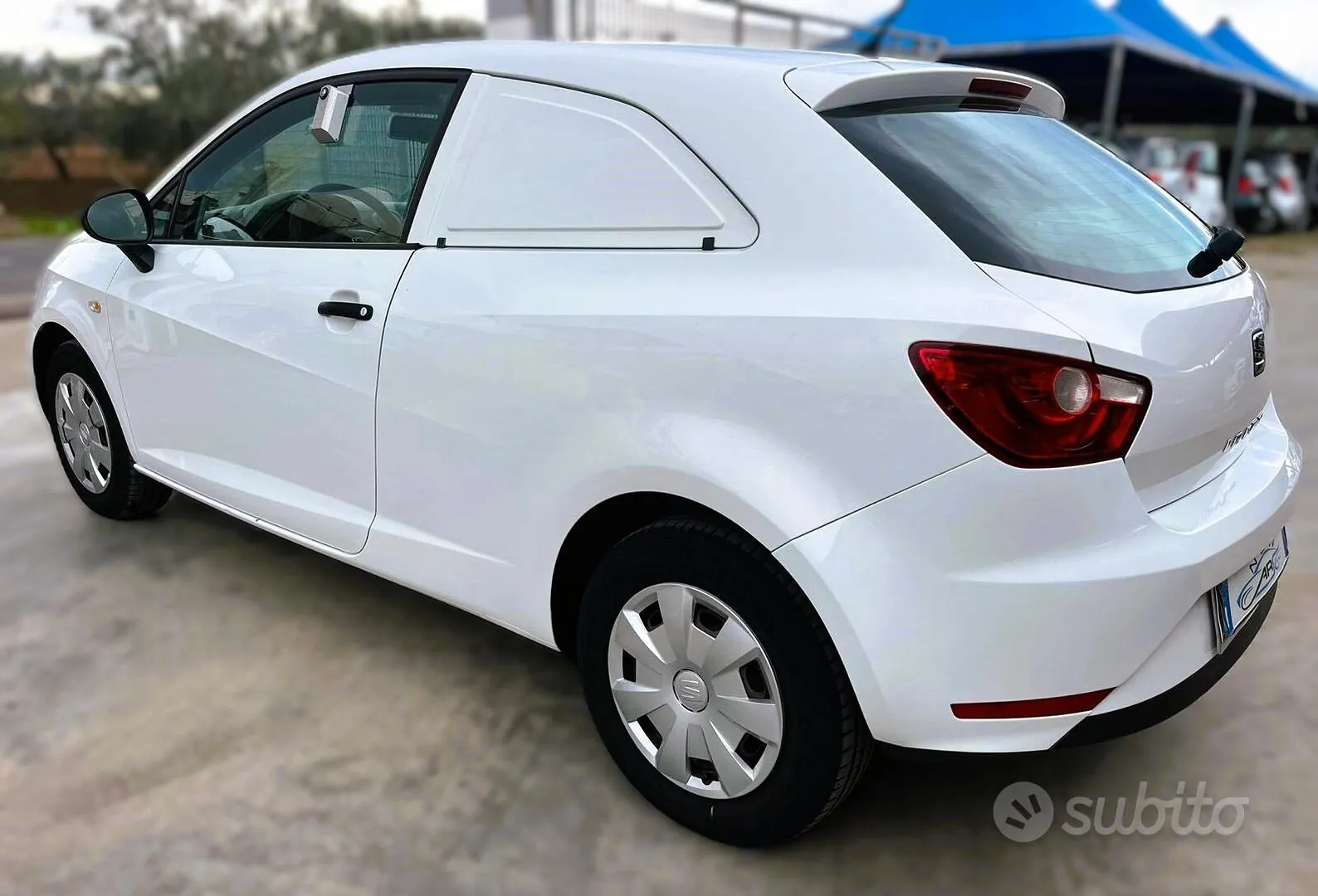 Seat Ibiza 2016 photo 2