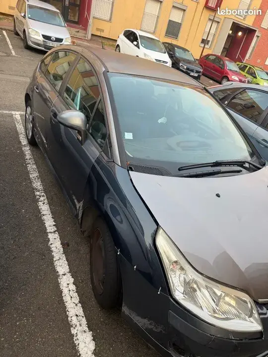 Citroen C4 2009 photo 3