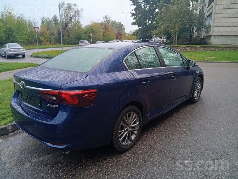 Toyota Avensis 2017 photo 3