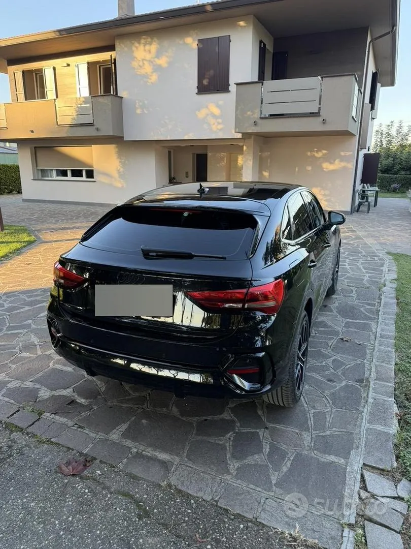 Audi Q3 2019 photo 4