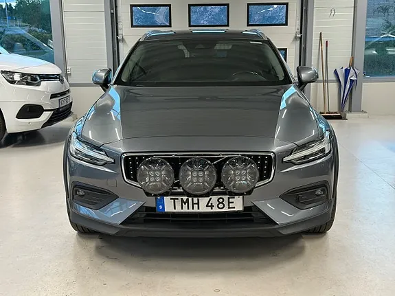 Volvo V60 Cross Country 2020 photo 2