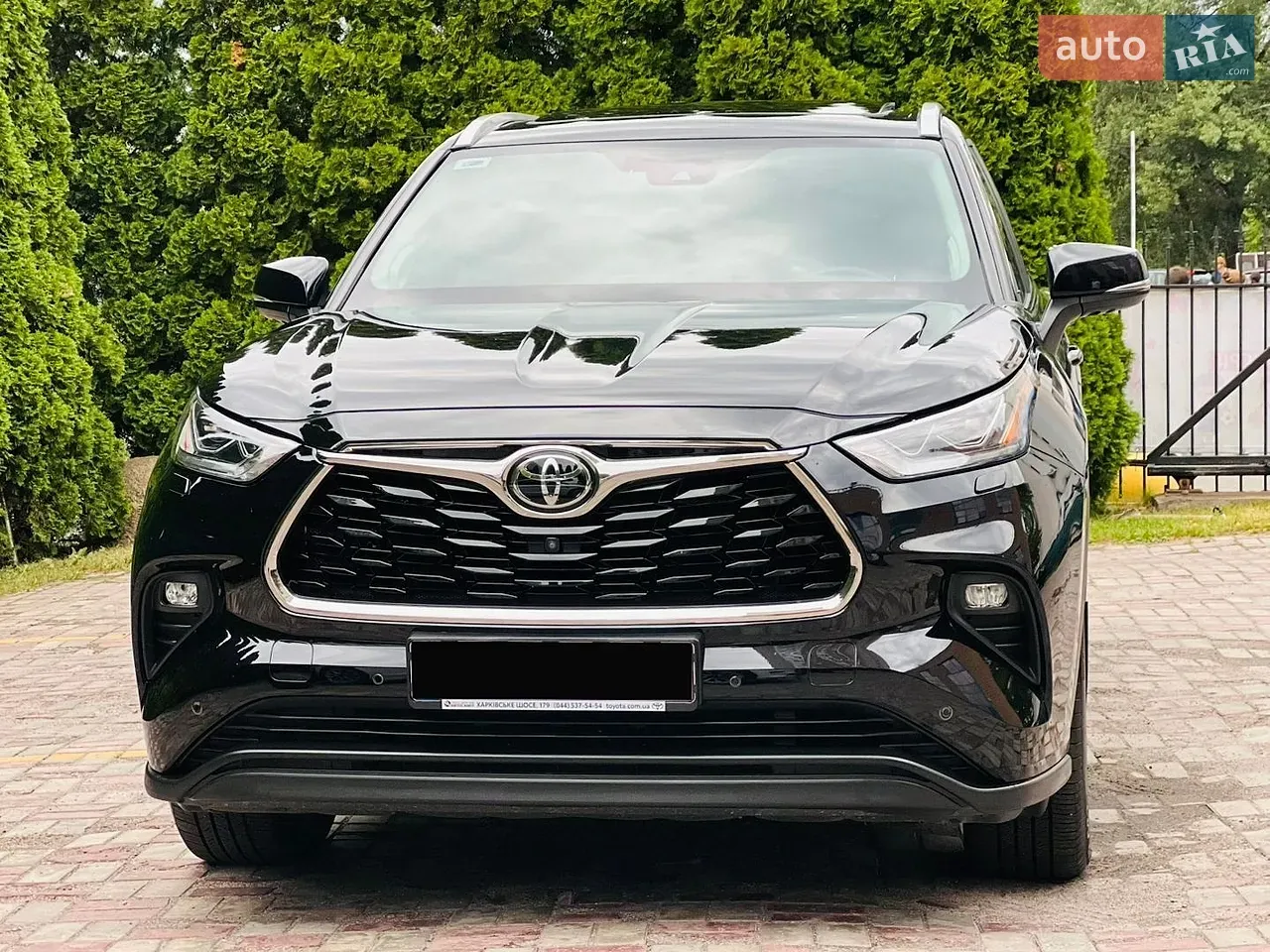Toyota Highlander 2022 photo 2