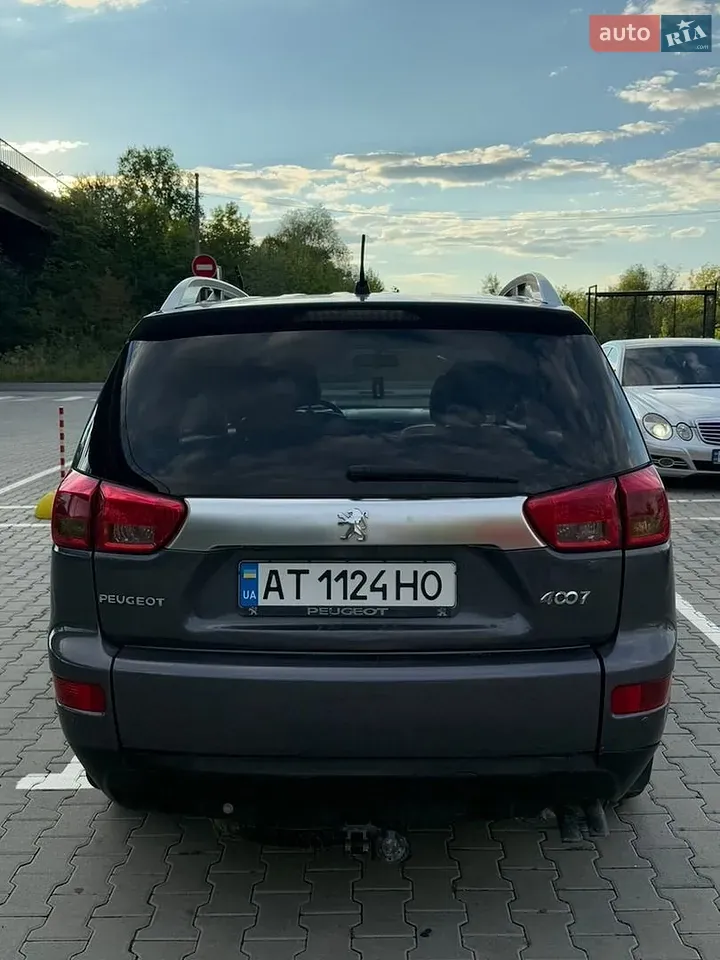 Peugeot 4007 2008 photo 4