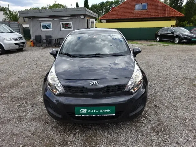 Kia Rio 2012 photo 2