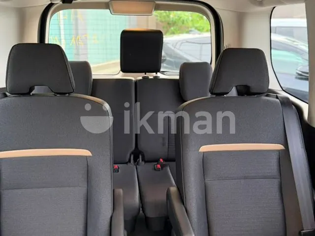 Nissan Serena 2025 photo 5