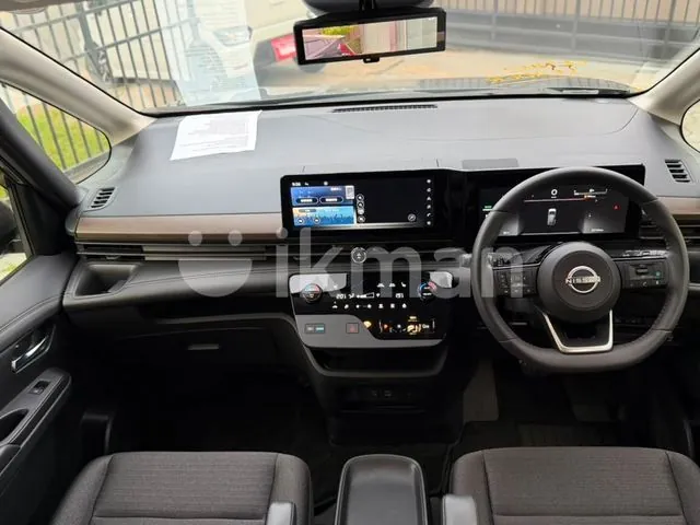 Nissan Serena 2025 photo 4