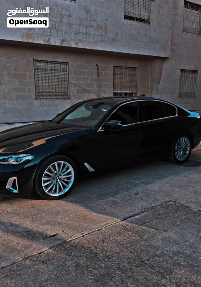 BMW 5 Series 2022 photo 2