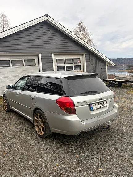 Subaru Legacy 2004 photo 3