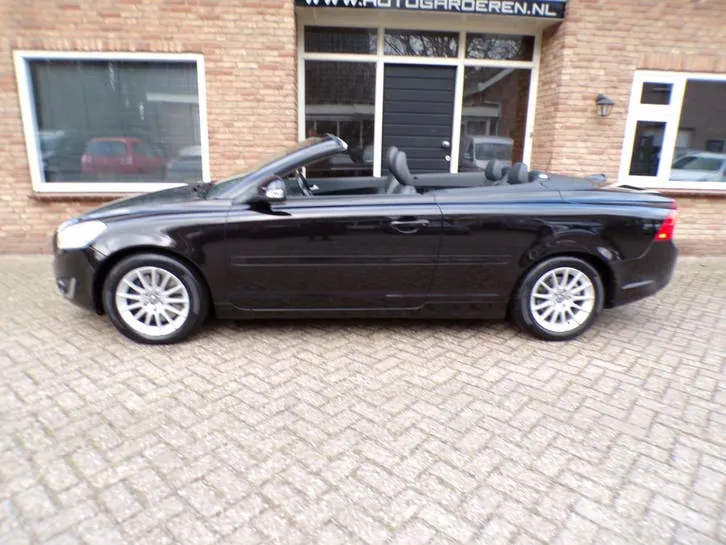 Volvo C70 2011 photo 2