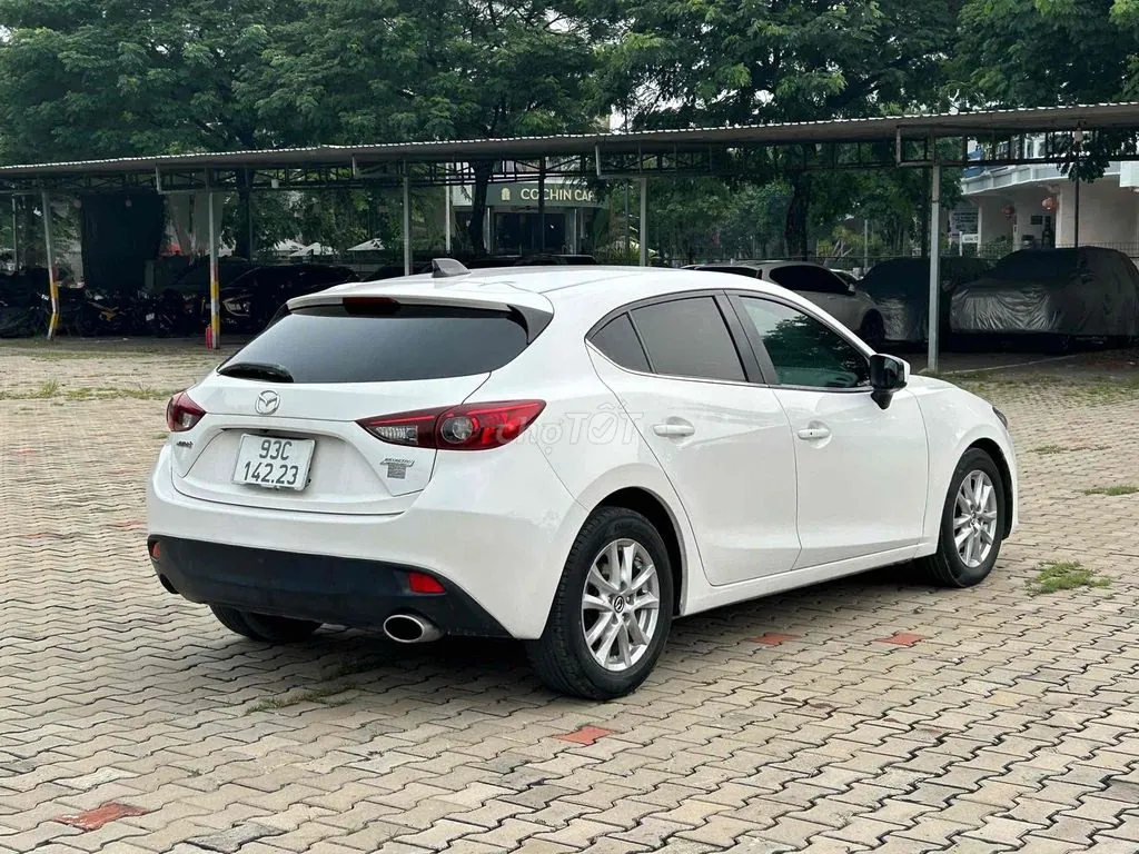 Mazda 3 2015 photo 3