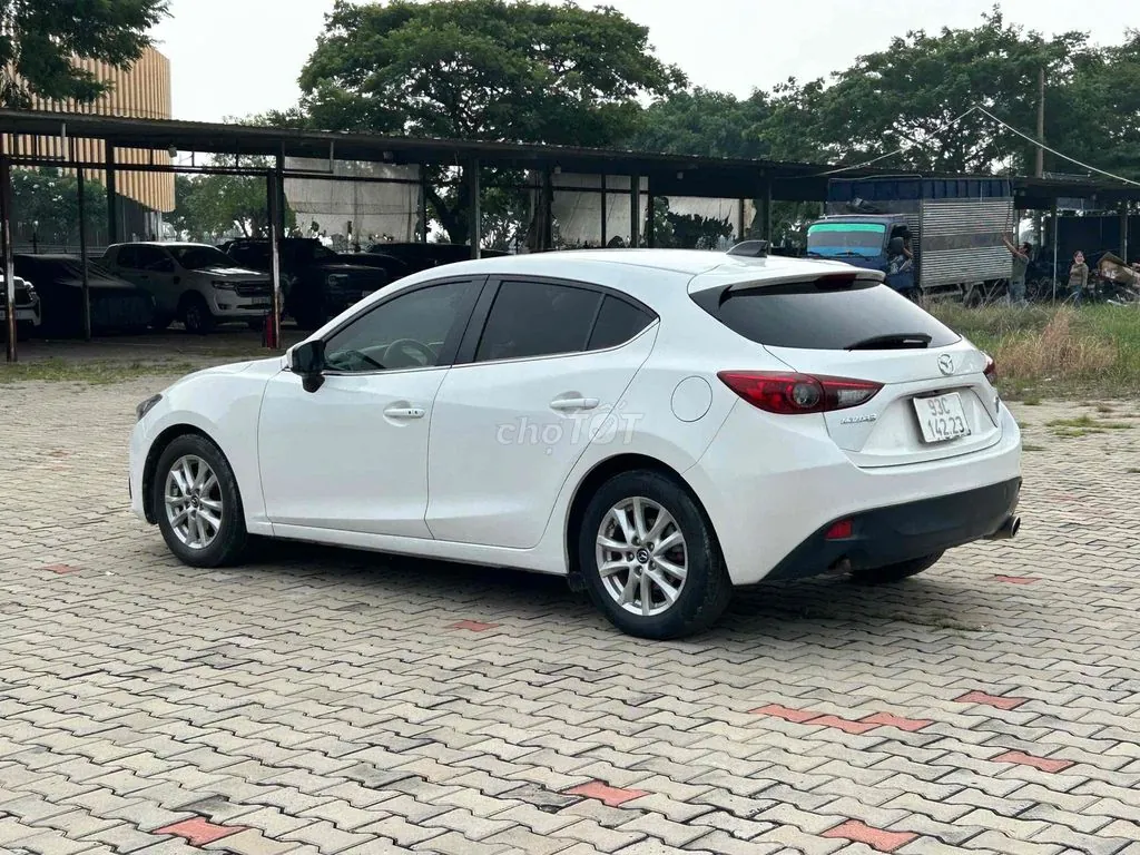 Mazda 3 2015 photo 5