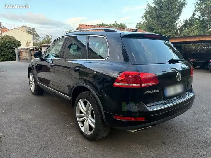 Volkswagen Touareg 2012 photo 2