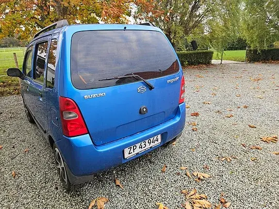 Suzuki Wagon R 2004 photo 4