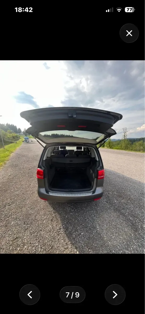 Volkswagen Touran 2015 photo 2
