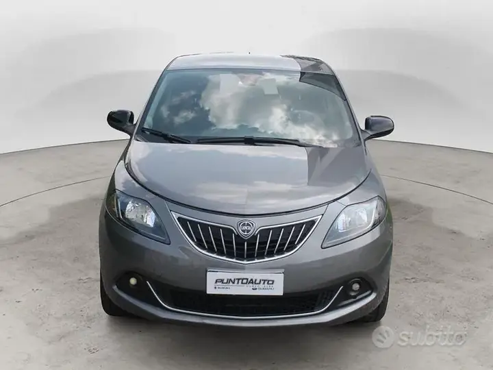 Lancia Ypsilon 2021 photo 2