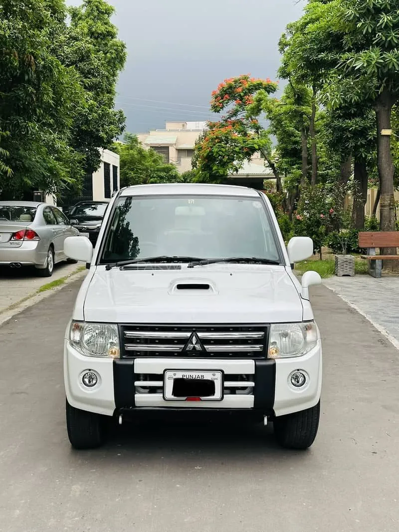 Mitsubishi Pajero Mini