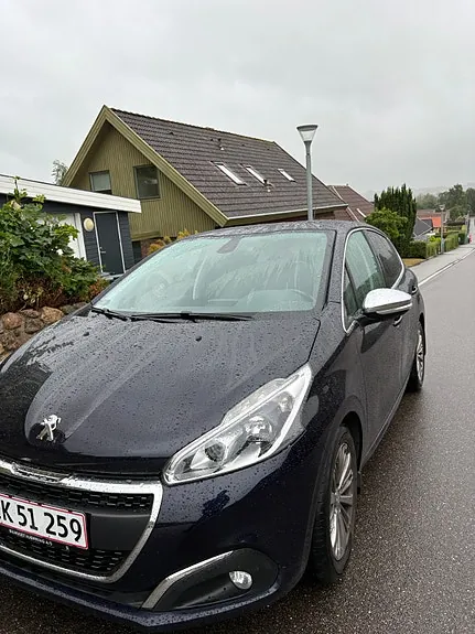 Peugeot 208 2016 photo 2