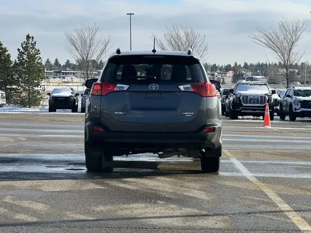 Toyota Rav4 2015 photo 5