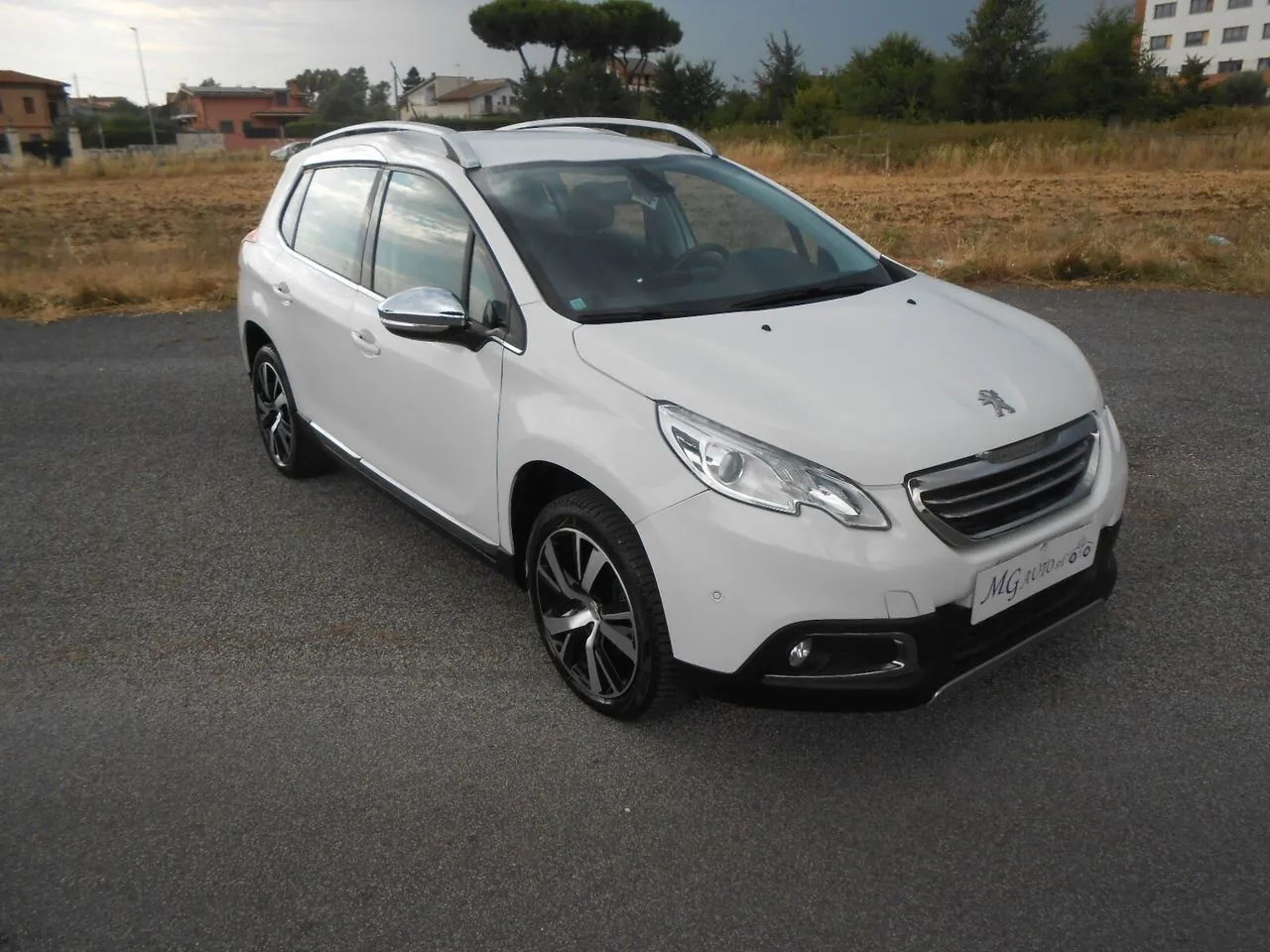 Peugeot 2008 2013 photo 2