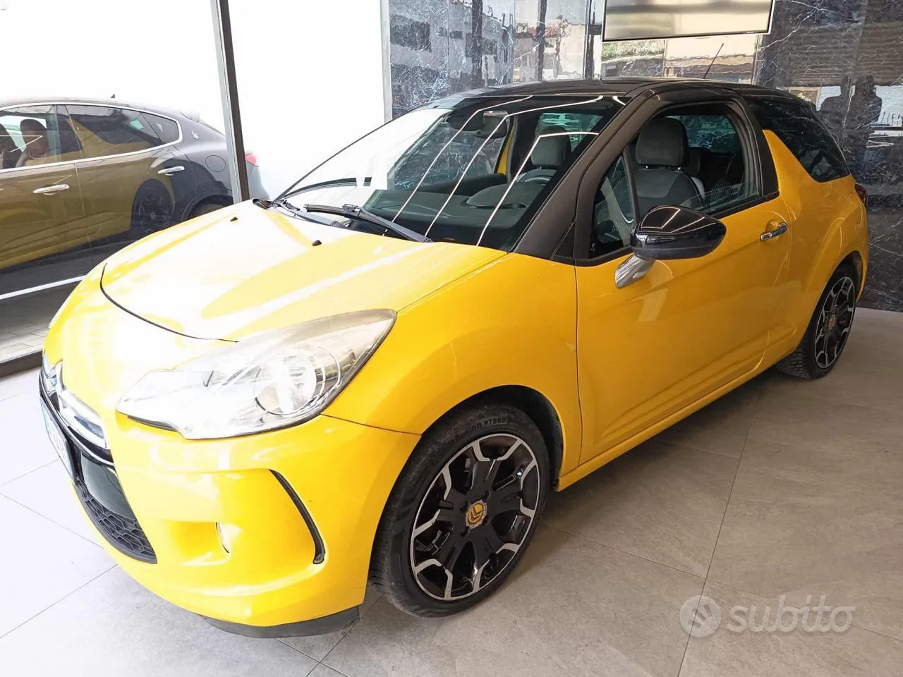 DS Automobiles Ds 3 2011 photo 3
