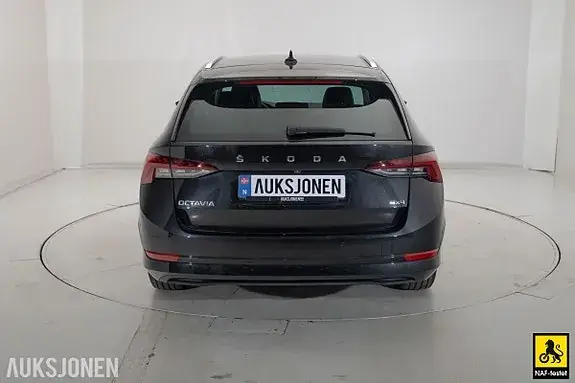 Skoda Octavia 2024 photo 5