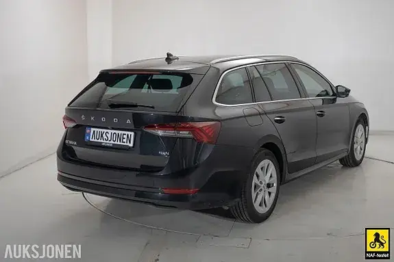Skoda Octavia 2024 photo 4