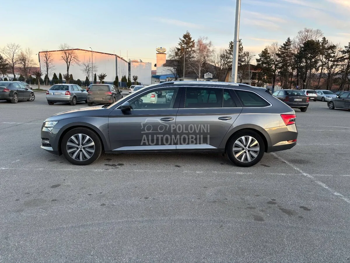 Skoda Superb 2022 photo 4
