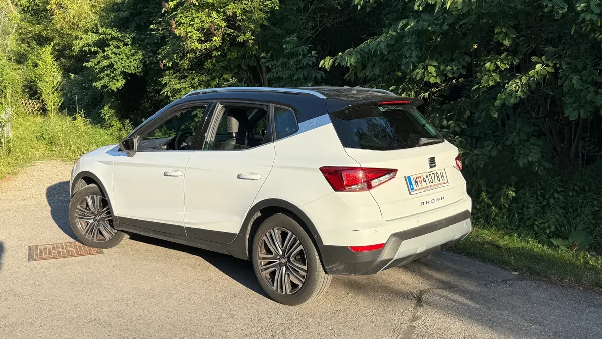 Seat Arona 2019 photo 3