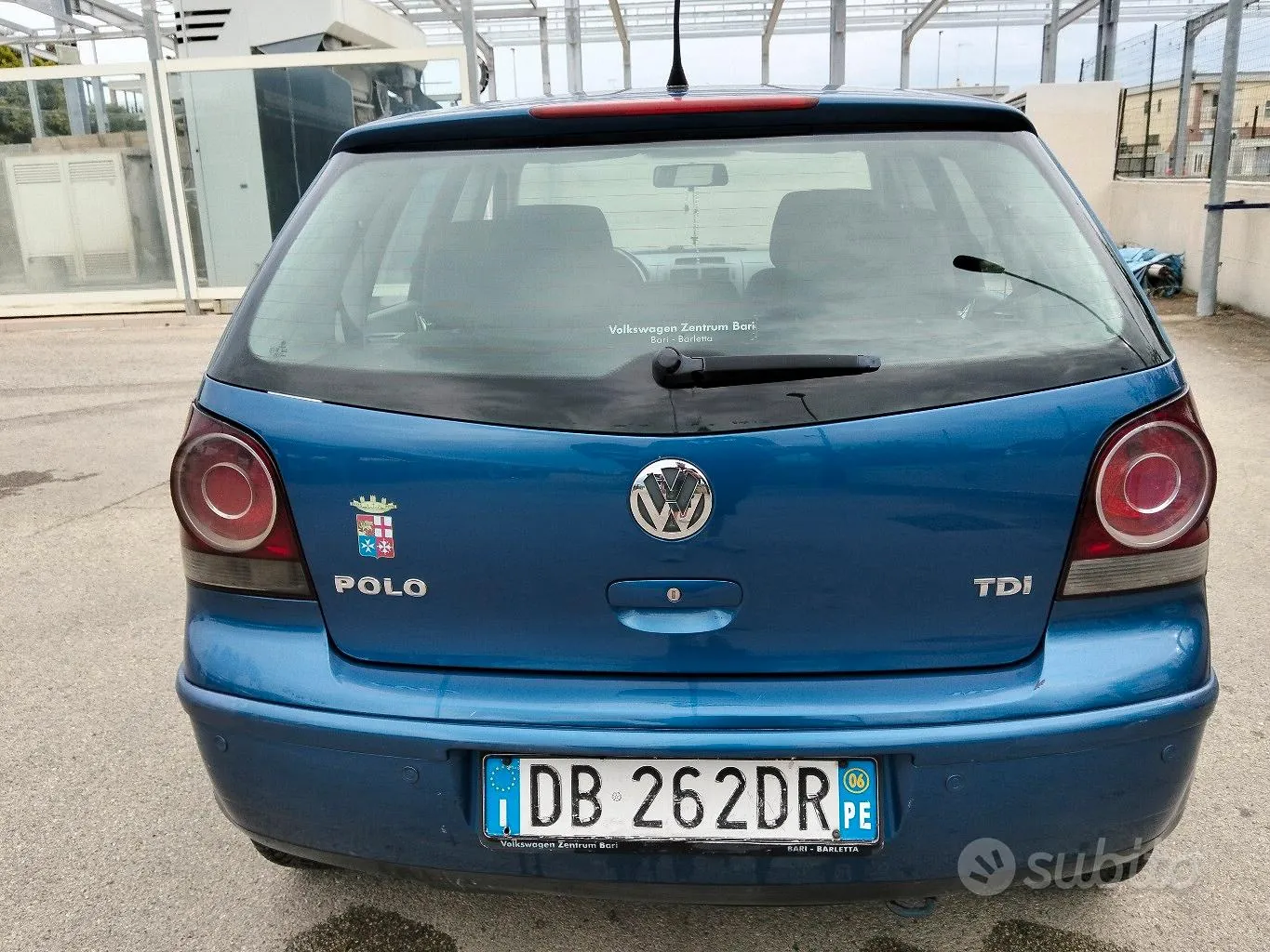Volkswagen Polo 2006 photo 2