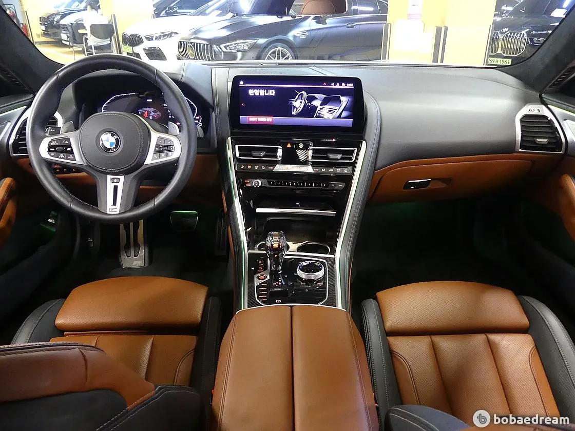 BMW M850I 2024 photo 4