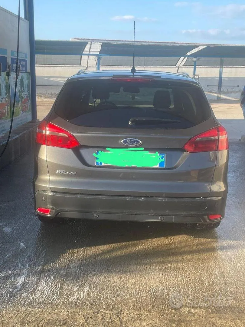 Ford Focus 2015 photo 2