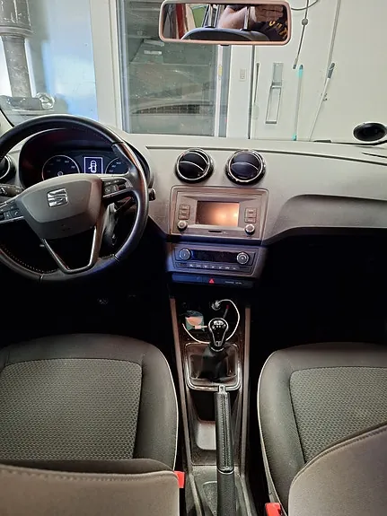 Seat Ibiza 2016 photo 5