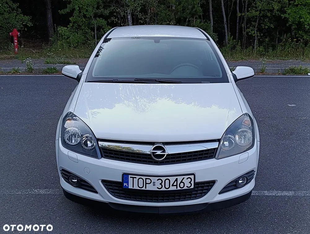Opel Astra 2009 photo 4