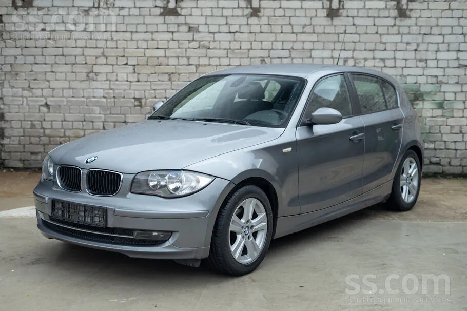 BMW 118I 2009 photo 3