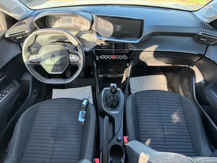 Peugeot 208 2024 photo 5