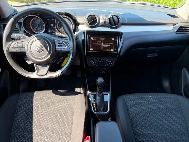 Suzuki Swift 2024 photo 3