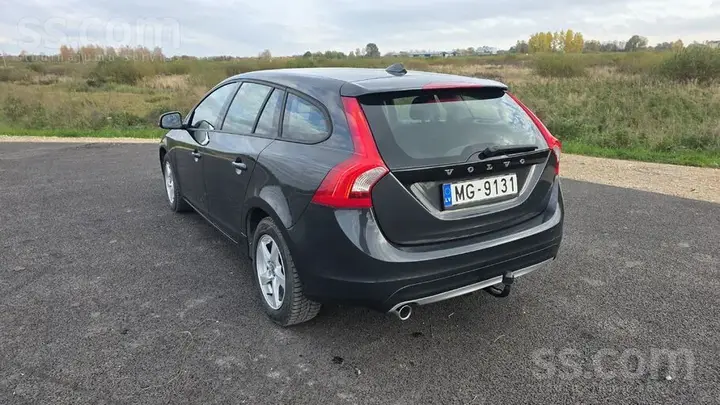 Volvo V60 2014 photo 3