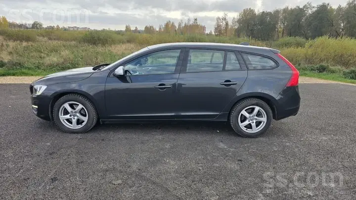Volvo V60 2014 photo 5