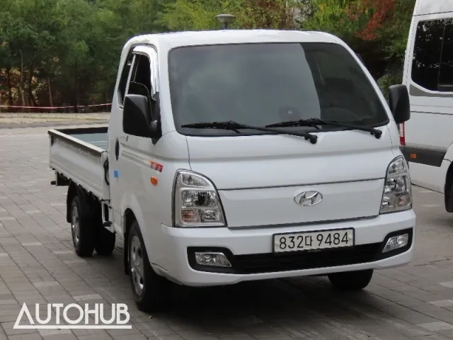 Hyundai Porte 2023 photo 2