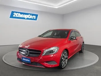 Mercedes-Benz A180 2014 photo 2