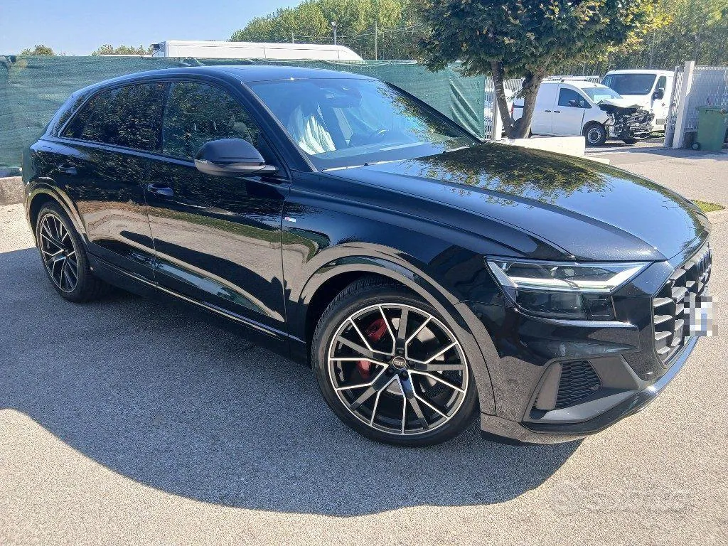 Audi Q8 2022 photo 4
