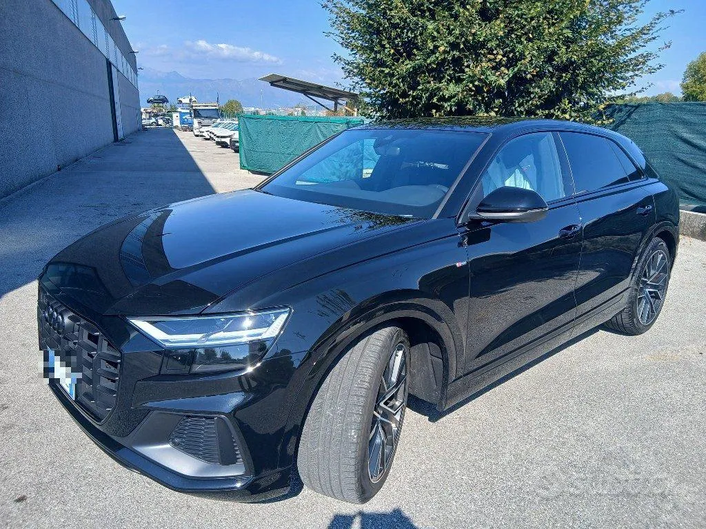 Audi Q8